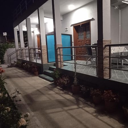 Vila N Dervishi Vlorë Exteriör bild