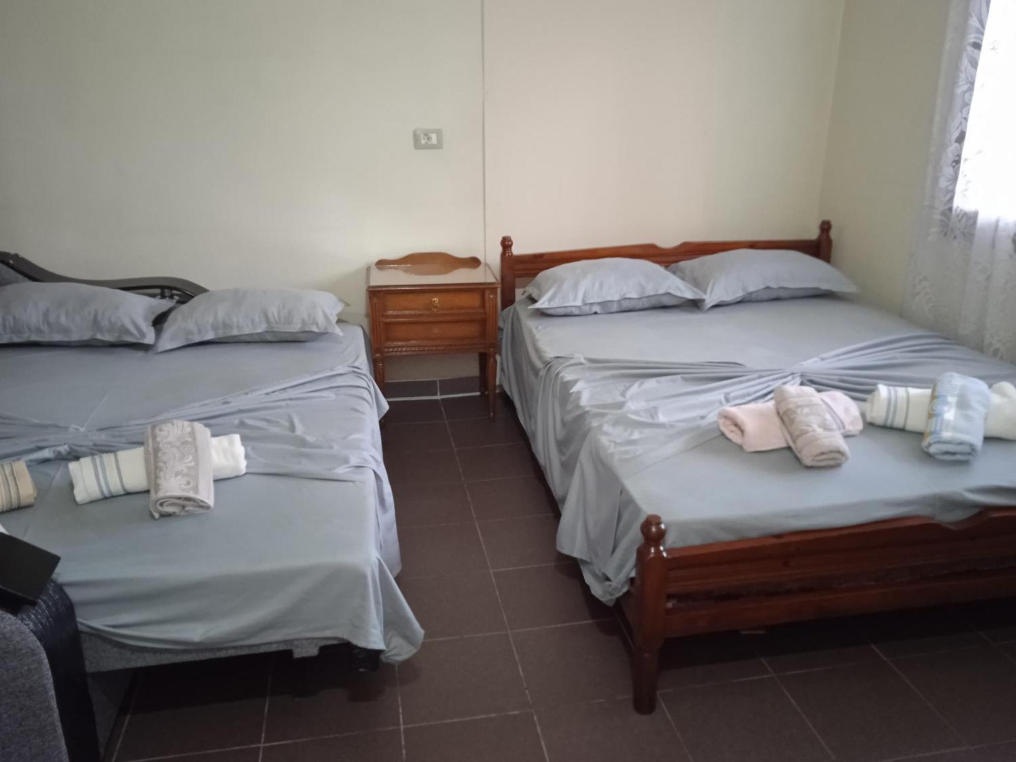 Vila N Dervishi Vlorë Exteriör bild