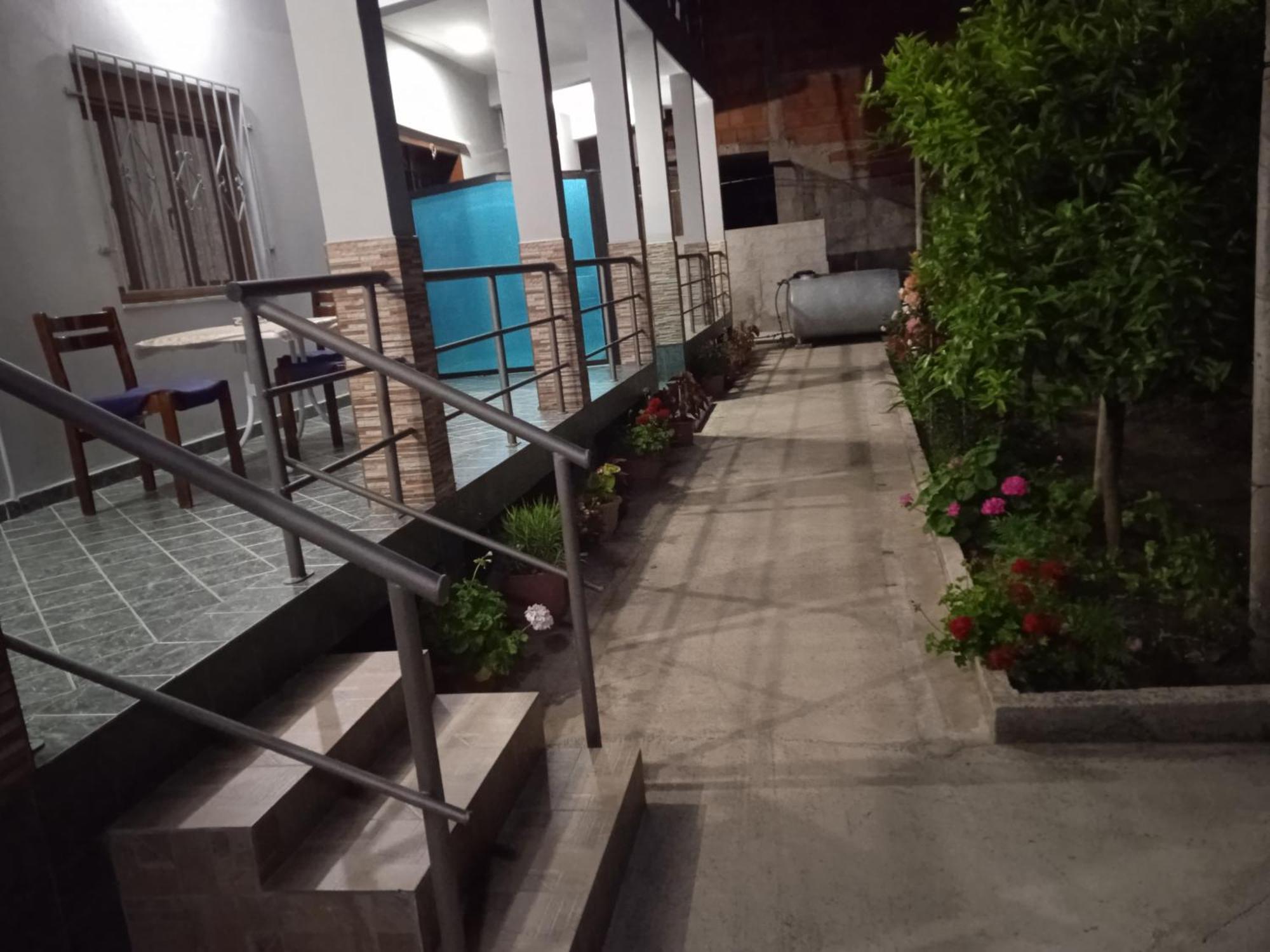 Vila N Dervishi Vlorë Exteriör bild