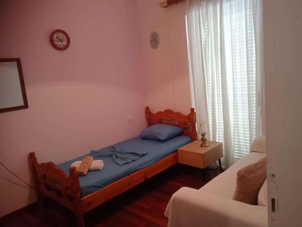 Vila N Dervishi Vlorë Exteriör bild